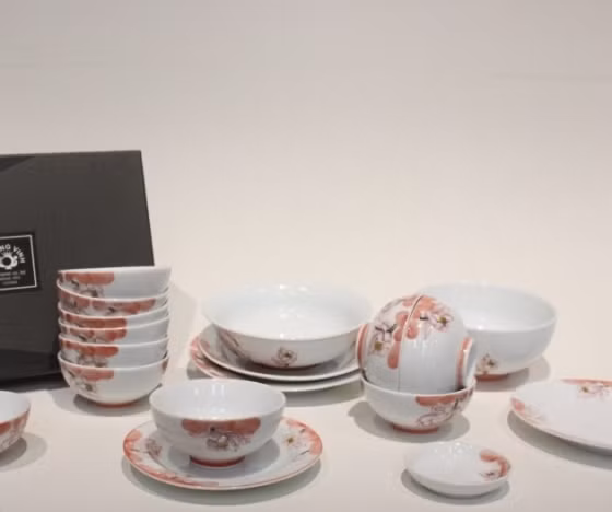 Bộ bát đĩa gốm sứ hoa sen đỏ