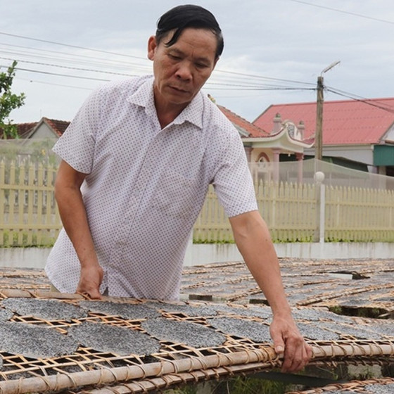 Bánh đa vừng đen