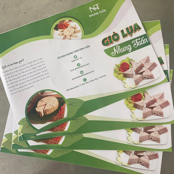 Giò lụa Nhung Tuấn