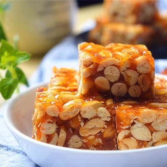 Kẹo lạc Trường Thuận