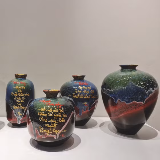 Gốm men suối ngọc