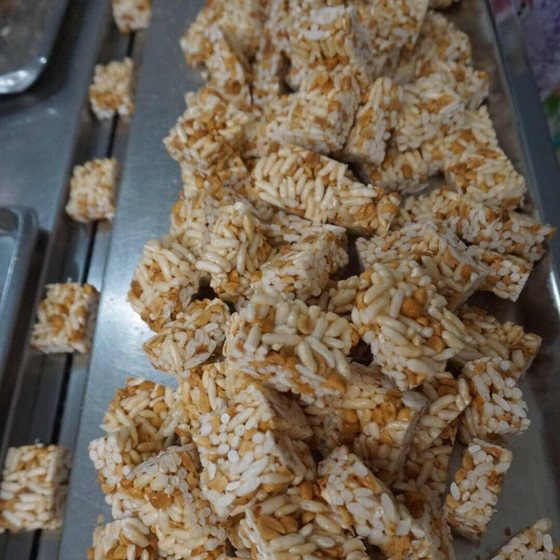 Cốm gạo Xuân Phượng