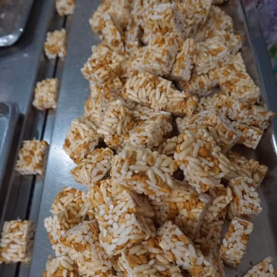 Cốm gạo Xuân Phượng