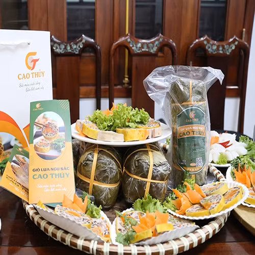 Giò lụa ngũ sắc Cao Thủy