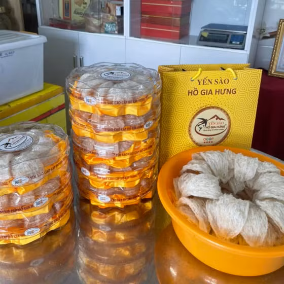 Bộ sản phẩm Yến sào Hồ Gia Hưng 