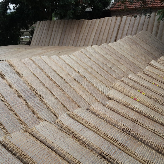 Bánh đa nem làng Chều 