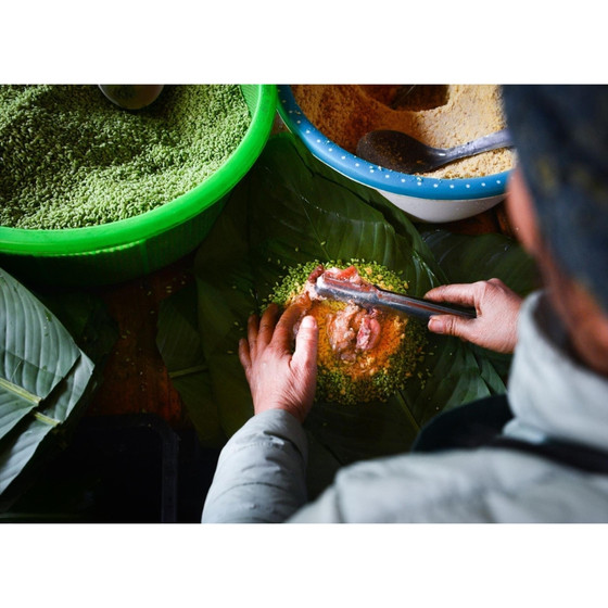 Bánh chưng gù Bà Dung thôn Bản Tùy