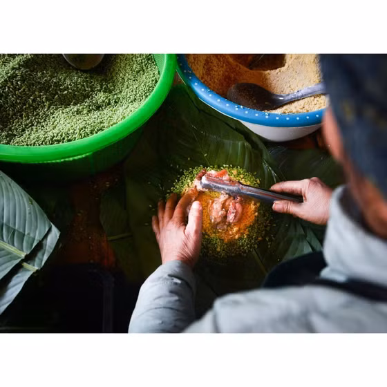 Bánh chưng gù Bà Dung thôn Bản Tùy