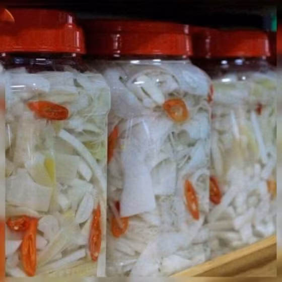 Măng dầm tỏi ớt