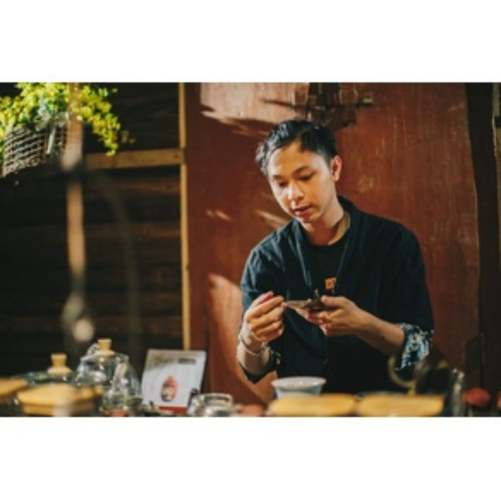 Trà Lục Bách Niên 