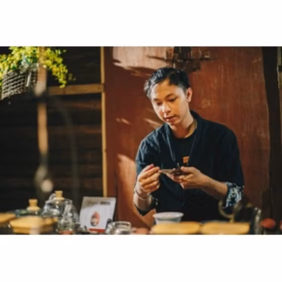 Trà Lục Bách Niên 