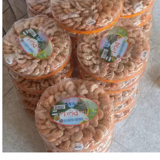 Tôm khô nguyên vỏ