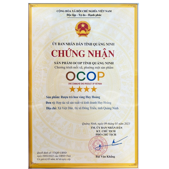 Rượu trà hoa vàng Huy Hoàng 