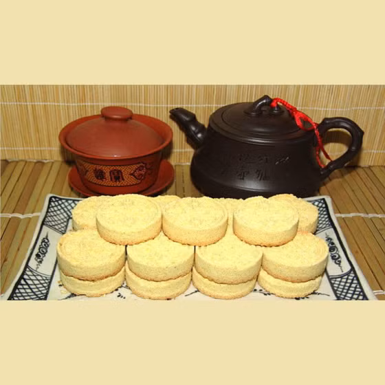 Bánh đậu xanh nướng nhân thịt Bà Nhung