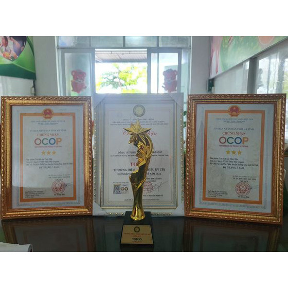 Xúc xích heo Thủy Mộc