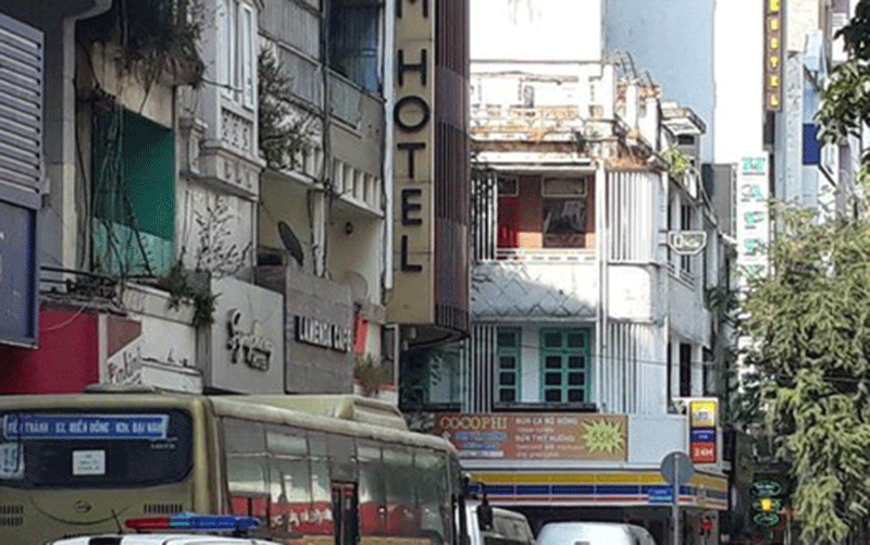 Khách sạn Symphony của Trịnh Minh Hoàng.