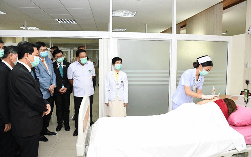 Tình nguyện viên được tiêm vaccine ngừa Covid-19 do Thái Lan tự sản xuất. (Ảnh: ĐH Mahidol).