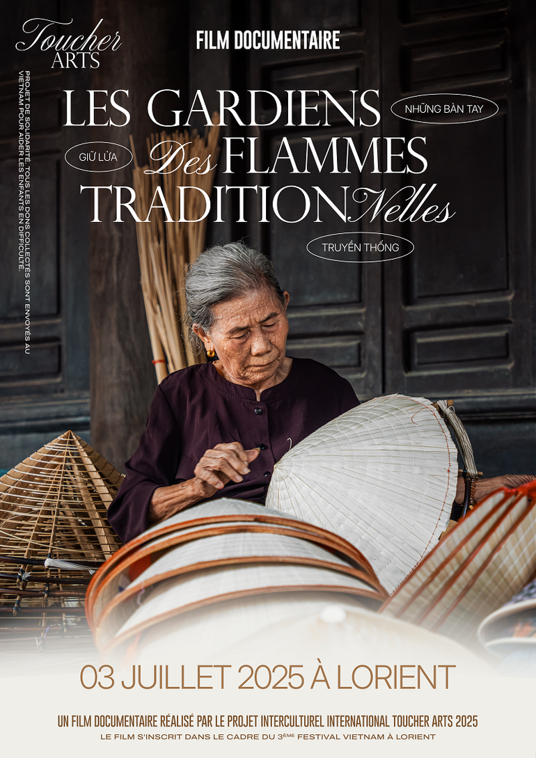 Poster phim “Những bàn tay giữ lửa truyền thống”. poster-flammes-traditionnelles-lorient-copy.png