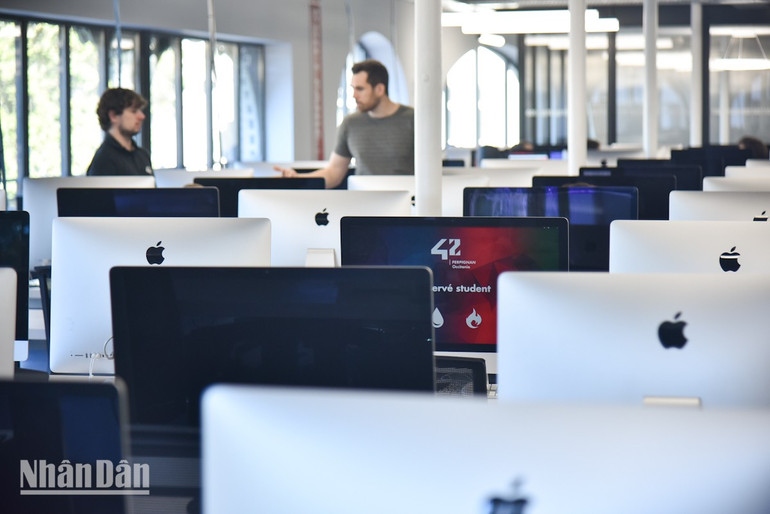 Đến nay, mạng lưới Trường 42 có 57 cơ sở tại khoảng 30 quốc gia. (Ảnh: MINH DUY) perpignan-phap-duy-5.jpg