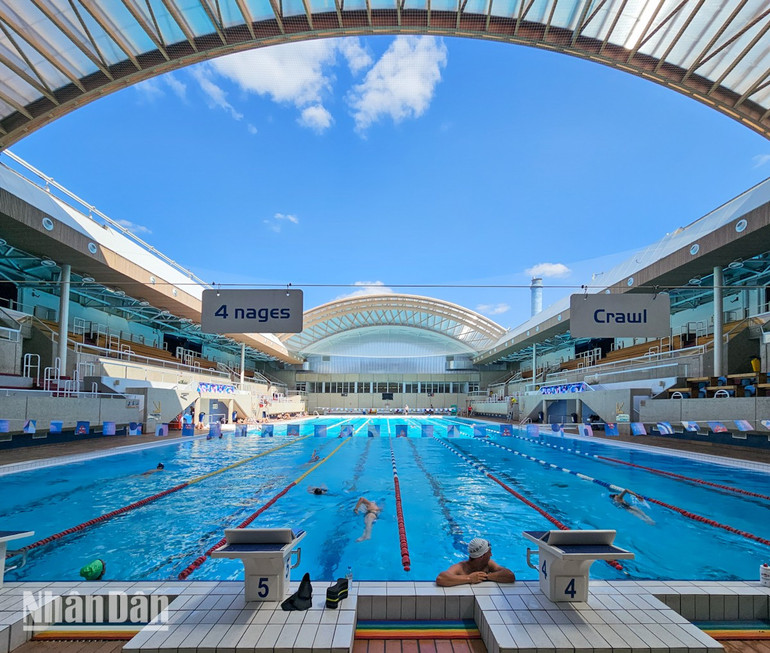 Sau sự kiện Olympic và Paralympic 2024, các bể bơi tiêu chuẩn trở thành những lớp học bơi của học sinh tại các trường học trên mỗi địa bàn. (Ảnh: MINH DUY) olympic-paris-2024-duy-4.jpg