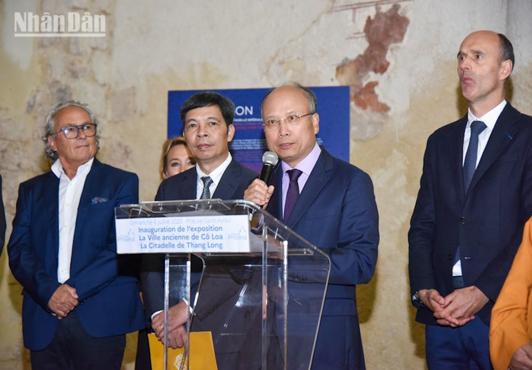 Hoạt động này cụ thể hóa chính sách ngoại giao văn hóa của Việt Nam, tăng cường hợp tác chiến lược toàn diện với Pháp. (Ảnh: MINH DUY) hoang-thanh-x-co-loa-x-provins-duy-9.jpg