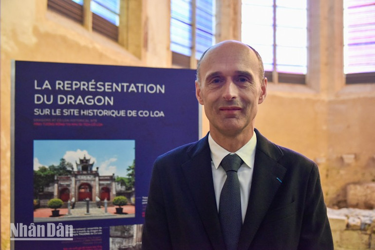 Ông Olivier Valenka, Thị trưởng Provins, kỳ vọng Cổ Loa, kinh đô đầu tiên của Việt Nam, sẽ sớm được UNESCO công nhận là Di sản Thế giới. (Ảnh: KHẢI HOÀN) hoang-thanh-x-co-loa-x-provins-duy-5.jpg