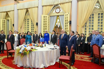 Chủ tịch nước Lương Cường chủ trì chiêu đãi cấp Nhà nước Toàn quyền Australia.(Ảnh THỦY NGUYÊN)