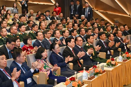 Chủ tịch nước Lương Cường và các đại biểu tham dự buổi lễ. (Ảnh: Thủy Nguyên)