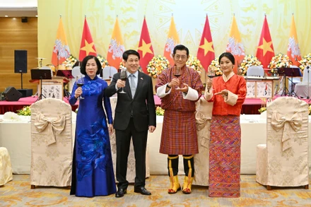 Chủ tịch nước Lương Cường chủ trì chiêu đãi cấp nhà nước Quốc vương Bhutan (ảnh Thủy Nguyên)