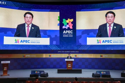 Chủ tịch nước Lương Cường phát biểu tại Hội nghị Thượng đỉnh doanh nghiệp APEC 2025. (Ảnh: XUÂN KỲ)