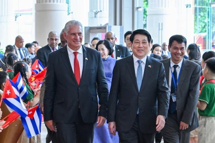 Chủ tịch nước Lương Cường và Bí thư Thứ nhất Trung ương Đảng Cộng sản Cuba, Chủ tịch nước Cuba Miguel Diaz Canel Bermudez tới dự buổi lễ (ảnh Thủy Nguyên)