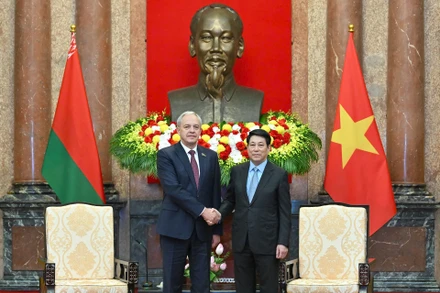 Chủ tịch nước Lương Cường tiếp Chủ tịch Hạ viện Cộng hòa Belarus Igor Sergeyenko. (Ảnh: THỦY NGUYÊN)