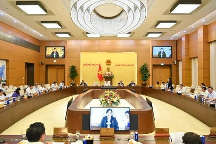  Phiên họp Ủy ban Thường vụ Quốc hội cho ý kiến về dự án Luật Đường sắt (sửa đổi). (Ảnh DUY LINH)