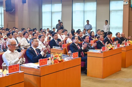  Bí thư Đảng ủy Quốc hội, Chủ tịch Quốc hội Trần Thanh Mẫn và các đại biểu dự Đại hội. (Ảnh DUY LINH)