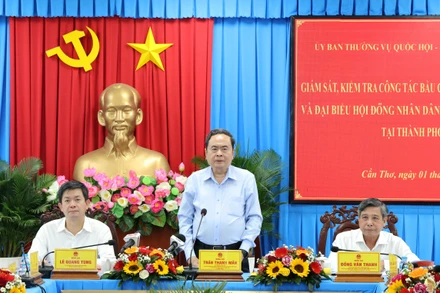 Chủ tịch Quốc hội, Chủ tịch Hội đồng Bầu cử quốc gia Trần Thanh Mẫn phát biểu tại cuộc làm việc sáng nay với lãnh đạo Thành phố Cần Thơ. (Ảnh: Phạm Trung)