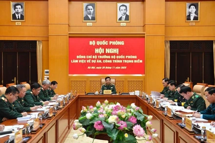 Quang cảnh buổi làm việc.