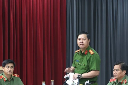 Đại tá Nguyễn Công Khôi thông tin với báo chí tại buổi họp báo. (Ảnh: cand.com.vn)