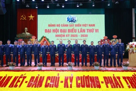 Ban chấp hành Đảng bộ Cảnh sát biển Việt Nam nhiệm kỳ 2025-2030 ra mắt Đại hội.