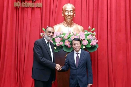 Đại tướng Lương Tam Quang, Bộ trưởng Công an, tiếp ngài Amandeep Singh Gill, Phó Tổng Thư ký Liên hợp quốc.