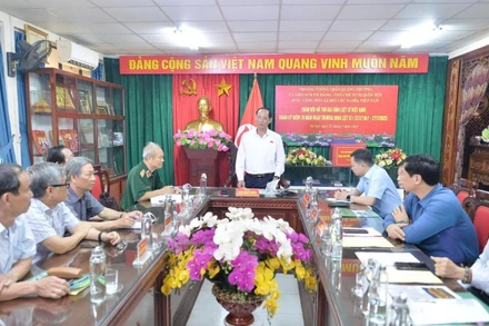 Phó Chủ tịch Quốc Hội, Thượng tướng Trần Quang Phương thăm và làm việc Hội Hỗ trợ gia đình liệt sĩ Việt Nam.