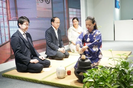 Lấy cảm hứng từ nghi thức trà đạo Kuchikiri-no-chaji. (Ảnh: UNDP)