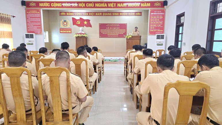 Quang cảnh buổi lễ ra quân. tt.jpg