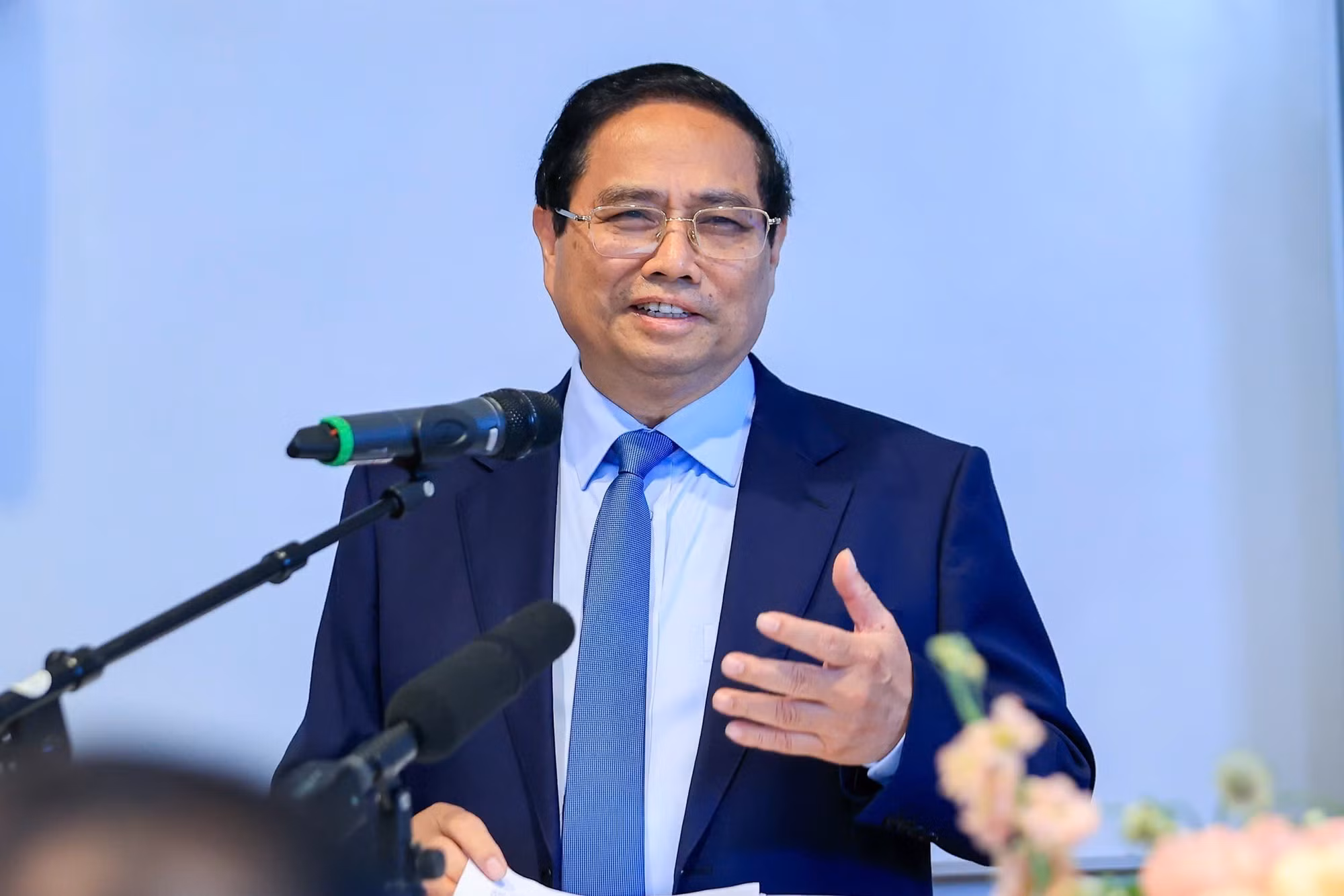 [Ảnh] Thủ tướng phát biểu về chính sách tại Đại học Kinh tế Stockholm