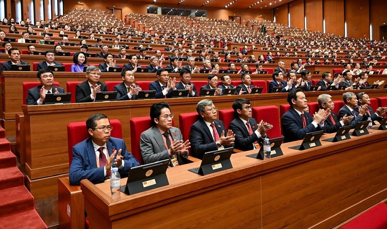 Đại sứ Nguyễn Thanh Diệp (hàng đầu thứ 2 từ trái sang) là đại biểu thuộc Đoàn Ngoại giao tham dự Đại hội Đảng lần thứ XIV diễn ra từ ngày 19-23/1, tại Hà Nội.(Ảnh: Thủy Nguyên)