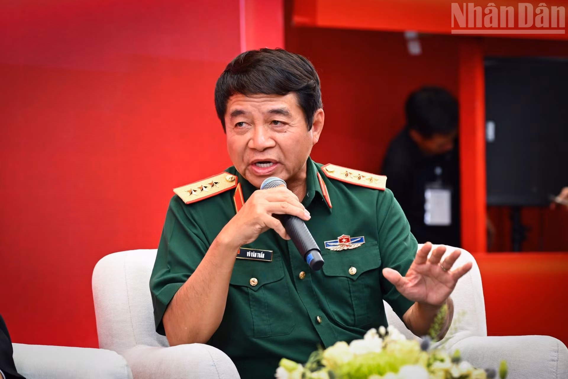 ndo_tr_phong-su-anh-5.jpg
