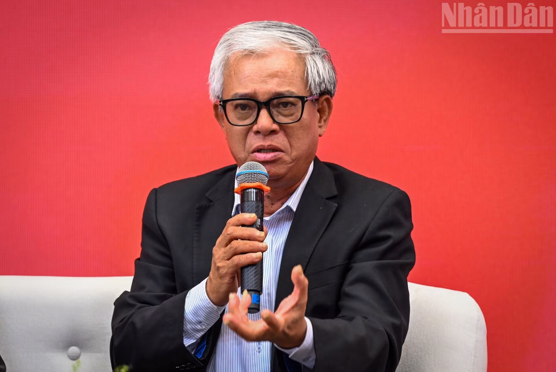 ndo_tr_phong-su-anh-6.jpg