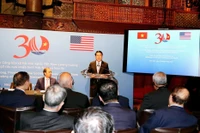 Chủ tịch nước Lương Cường gặp mặt các cựu chiến binh Việt Nam-Hoa Kỳ. (Ảnh: Xuân Kỳ)