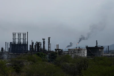 Khu liên hợp công nghiệp hóa dầu ở bang Anzoategui, Venezuela. Ảnh: THX/TTXVN