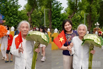 Hàng vạn người "check-in" chào mừng Quốc khánh 2/9