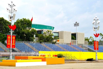 [Ảnh] Thủ đô Hà Nội gấp rút hoàn tất công tác chuẩn bị cho dịp kỷ niệm 80 năm Quốc khánh